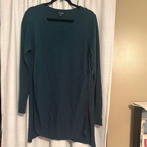 Roz & Ali Hunter green sweater with Button Details